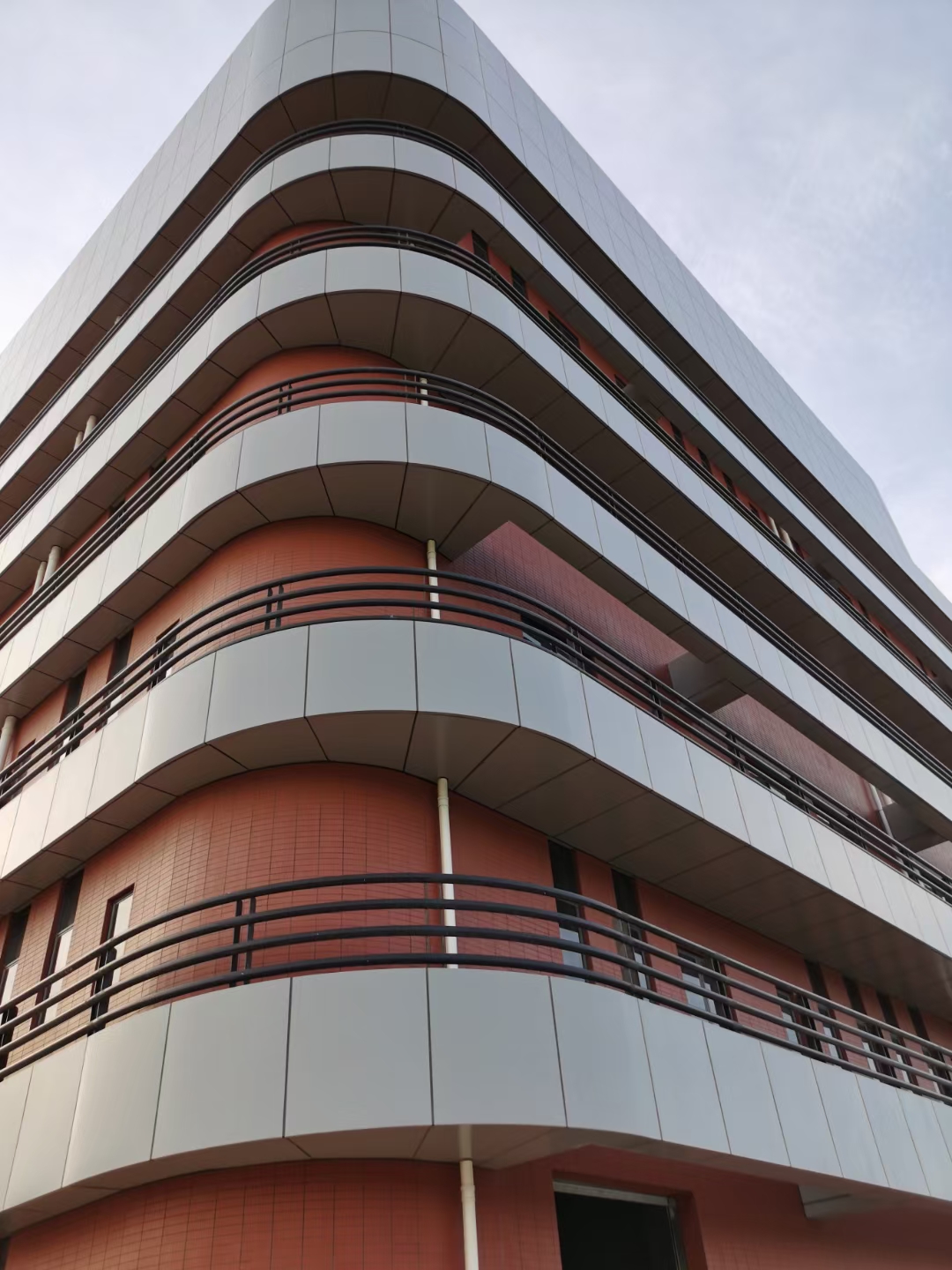 【技术篇】：金属及石材幕墙种类简介